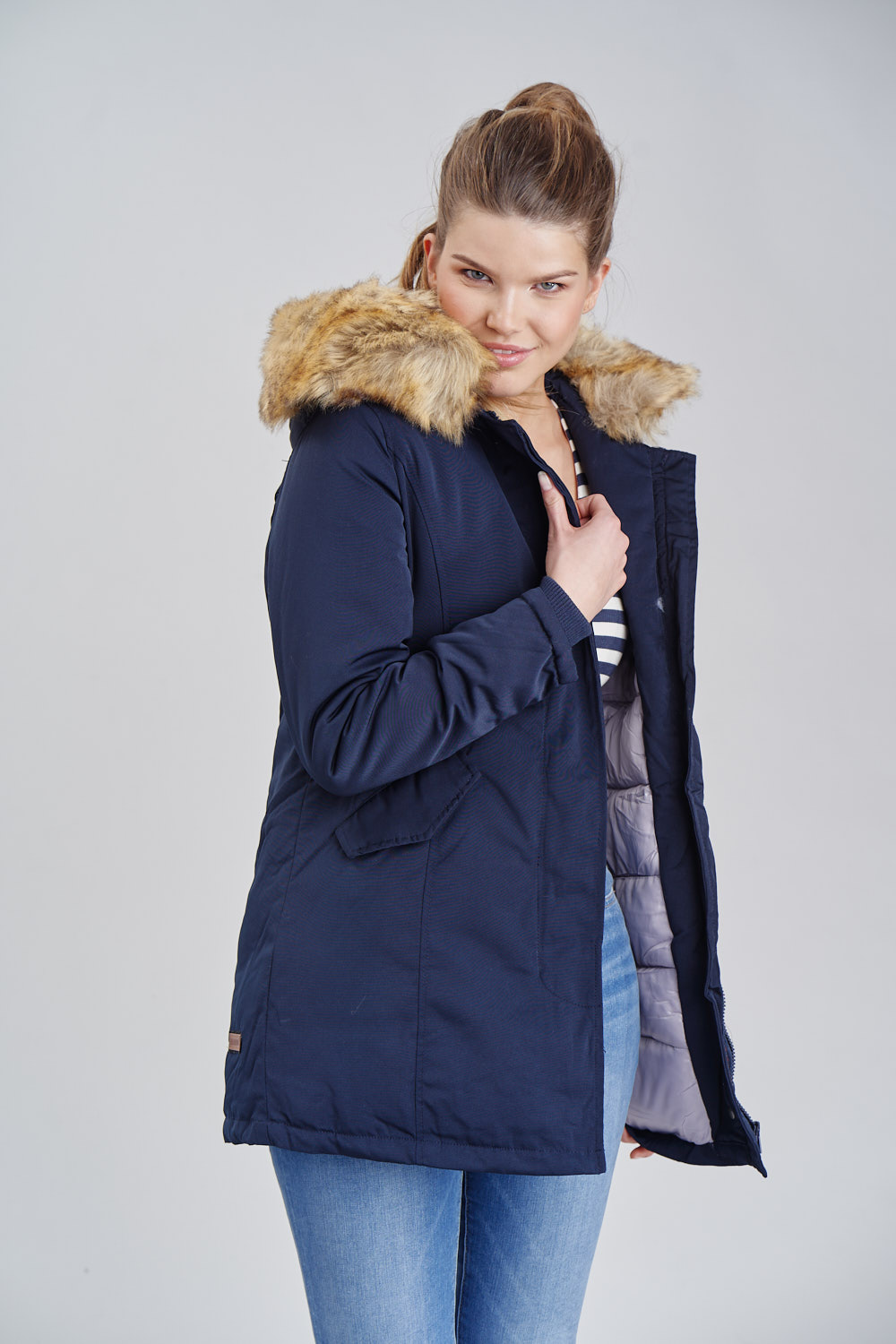 Marikoo Karmaa Eleganter Damen Winter Parka mit Kunstpelz und Kapuze Blau Gr. 38 - M